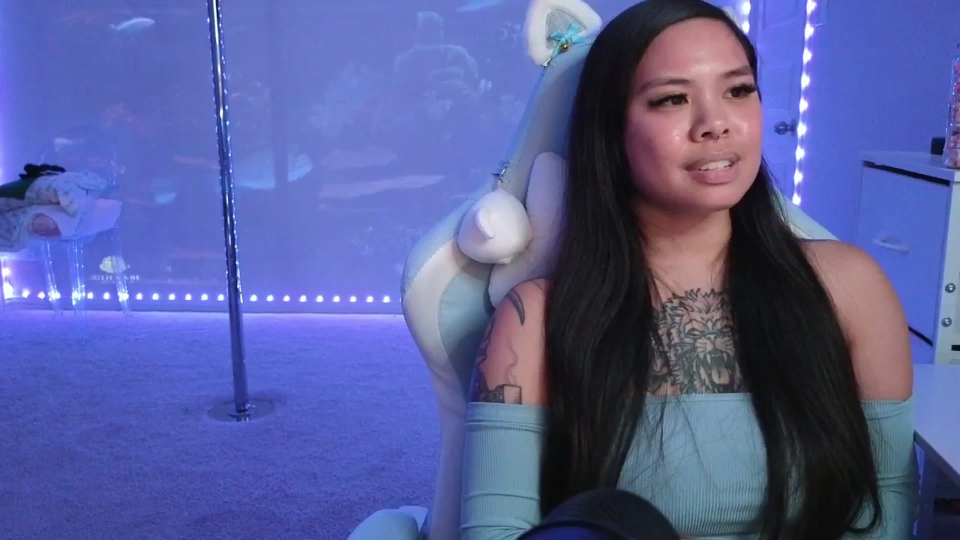 dolllface video thumbnail
