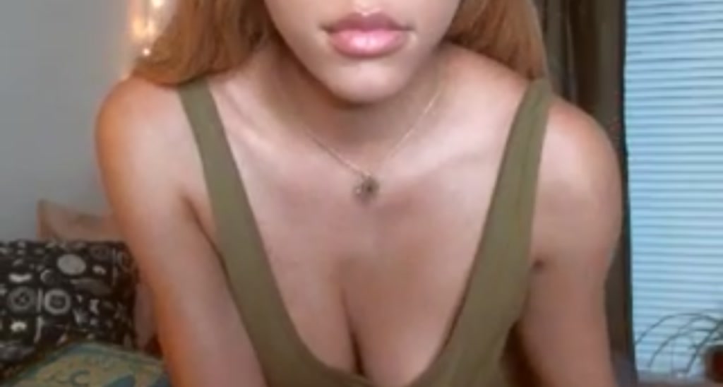 AvaDollxo video thumbnail