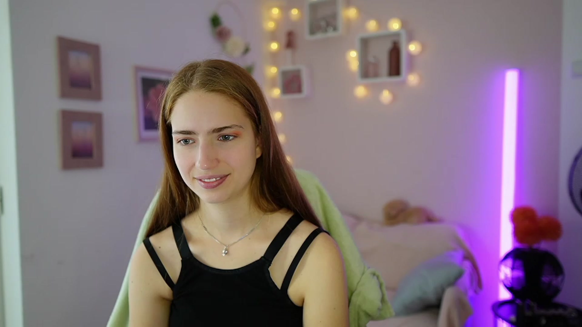 Naomi_Woods18 video thumbnail