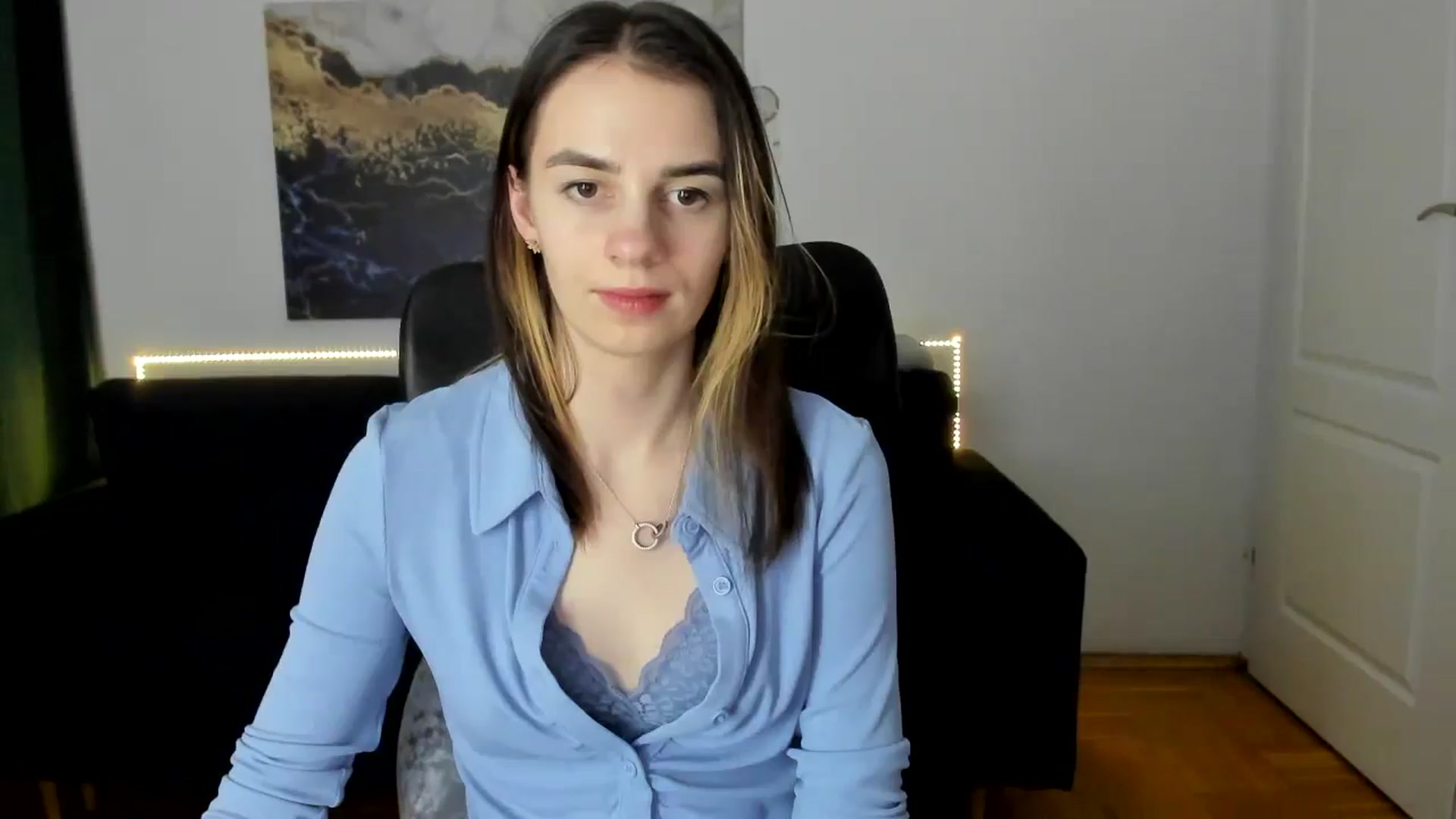 MileyBee video thumbnail