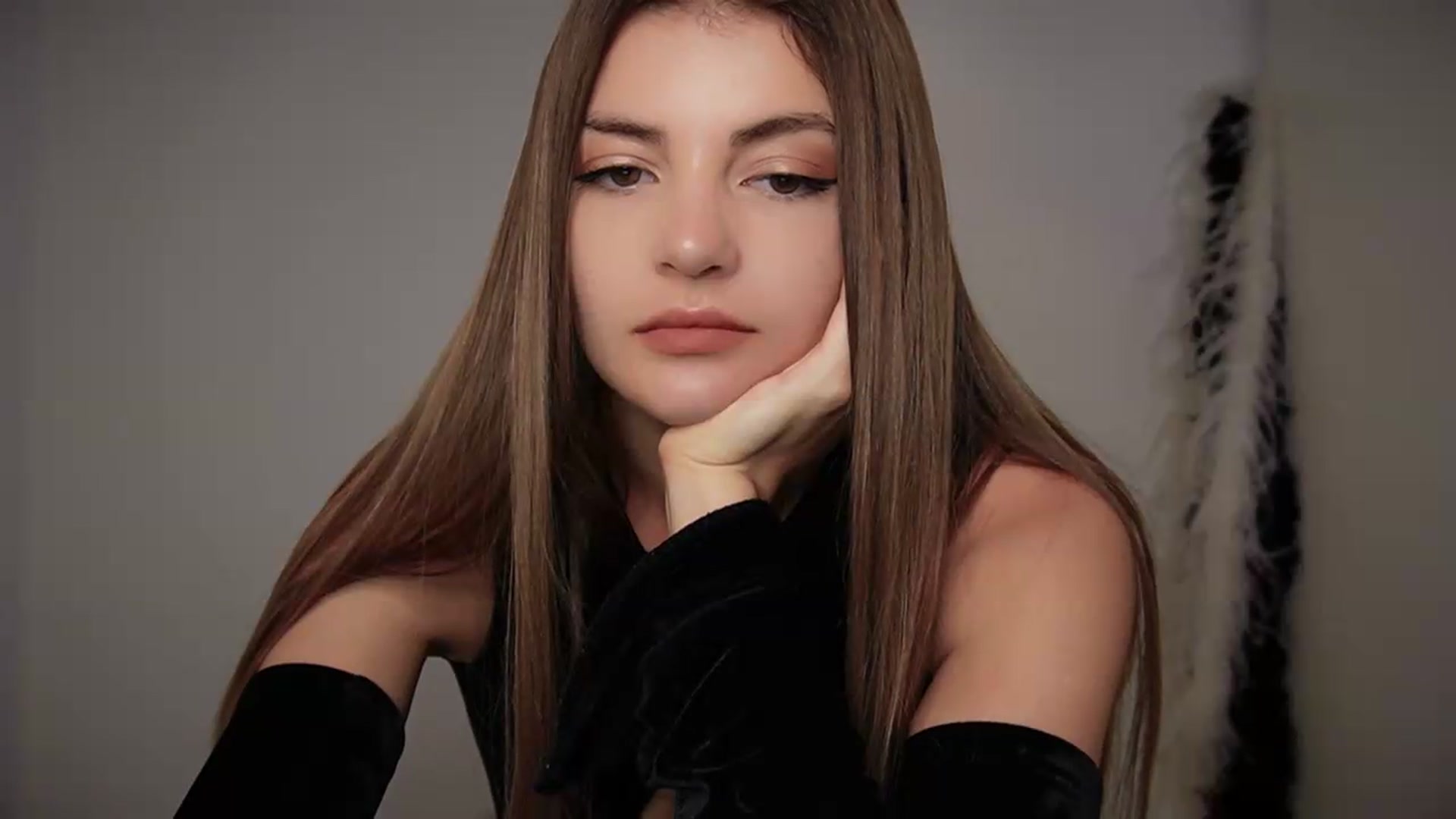 HelelGretta video thumbnail