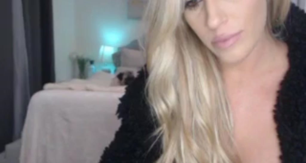 Queen_Bambi video thumbnail