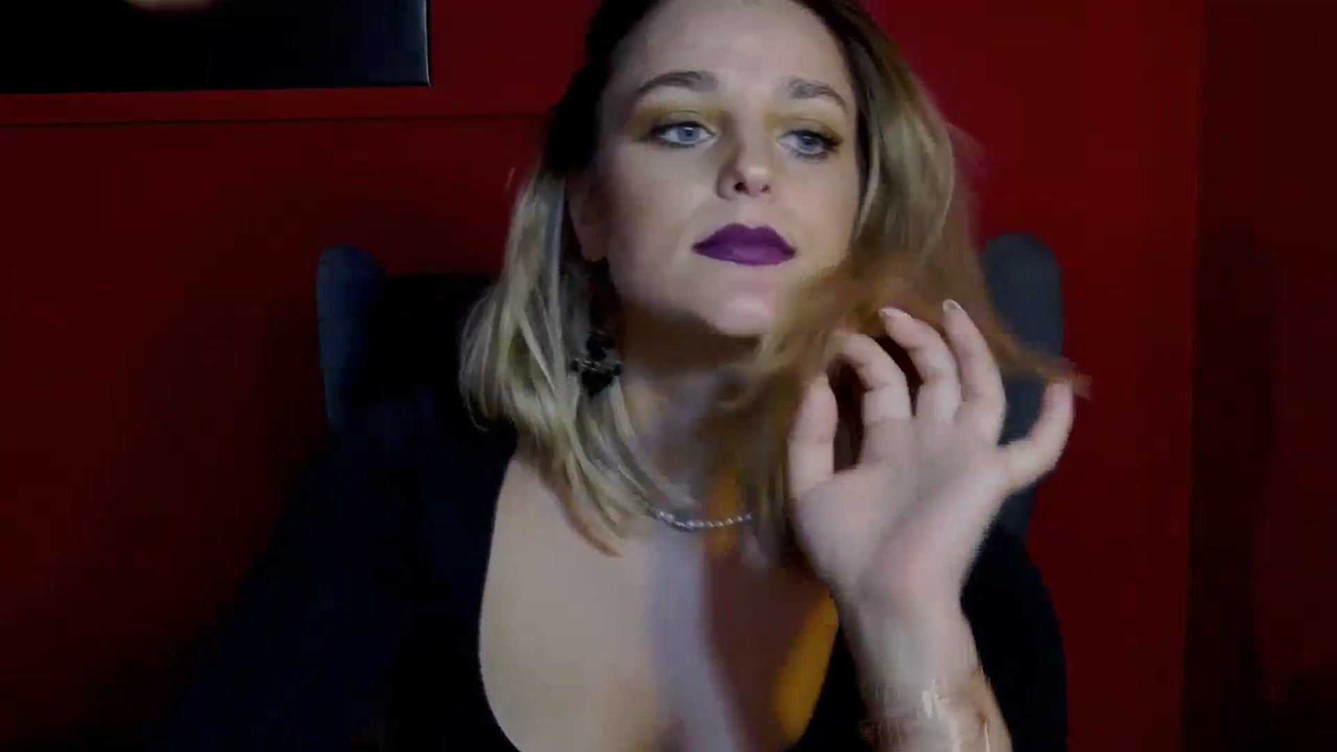Leyla_T video thumbnail