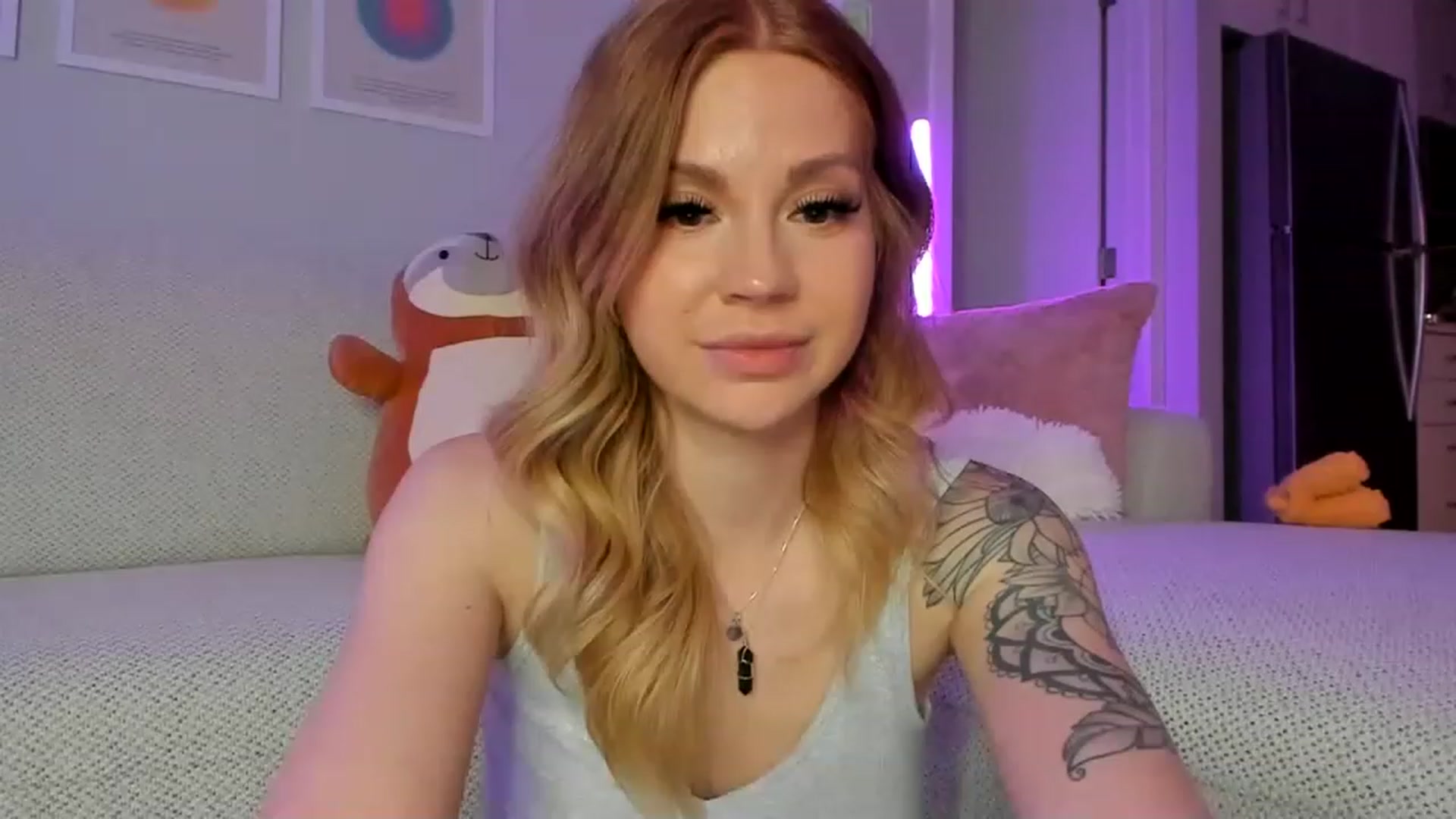 ryleenova video thumbnail