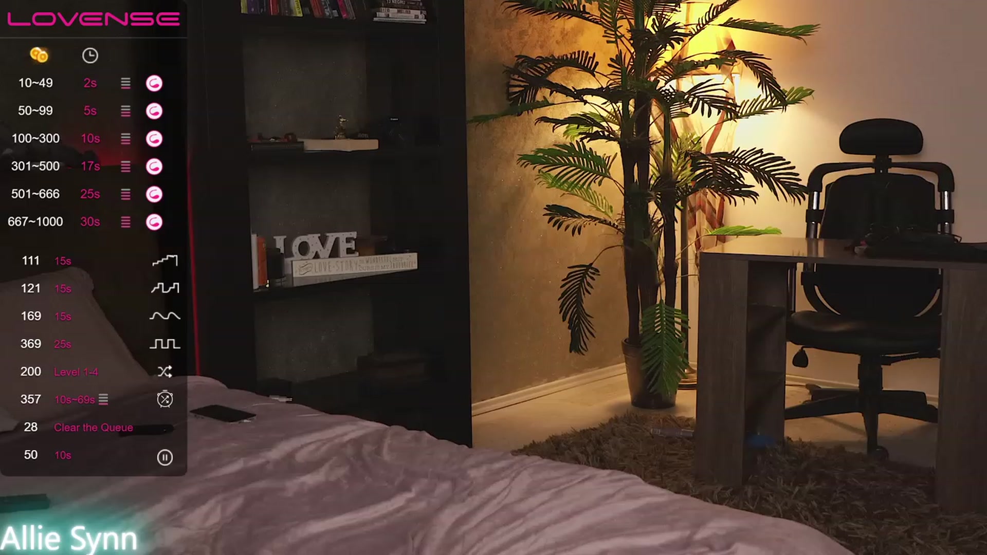 Allie_Synn video thumbnail