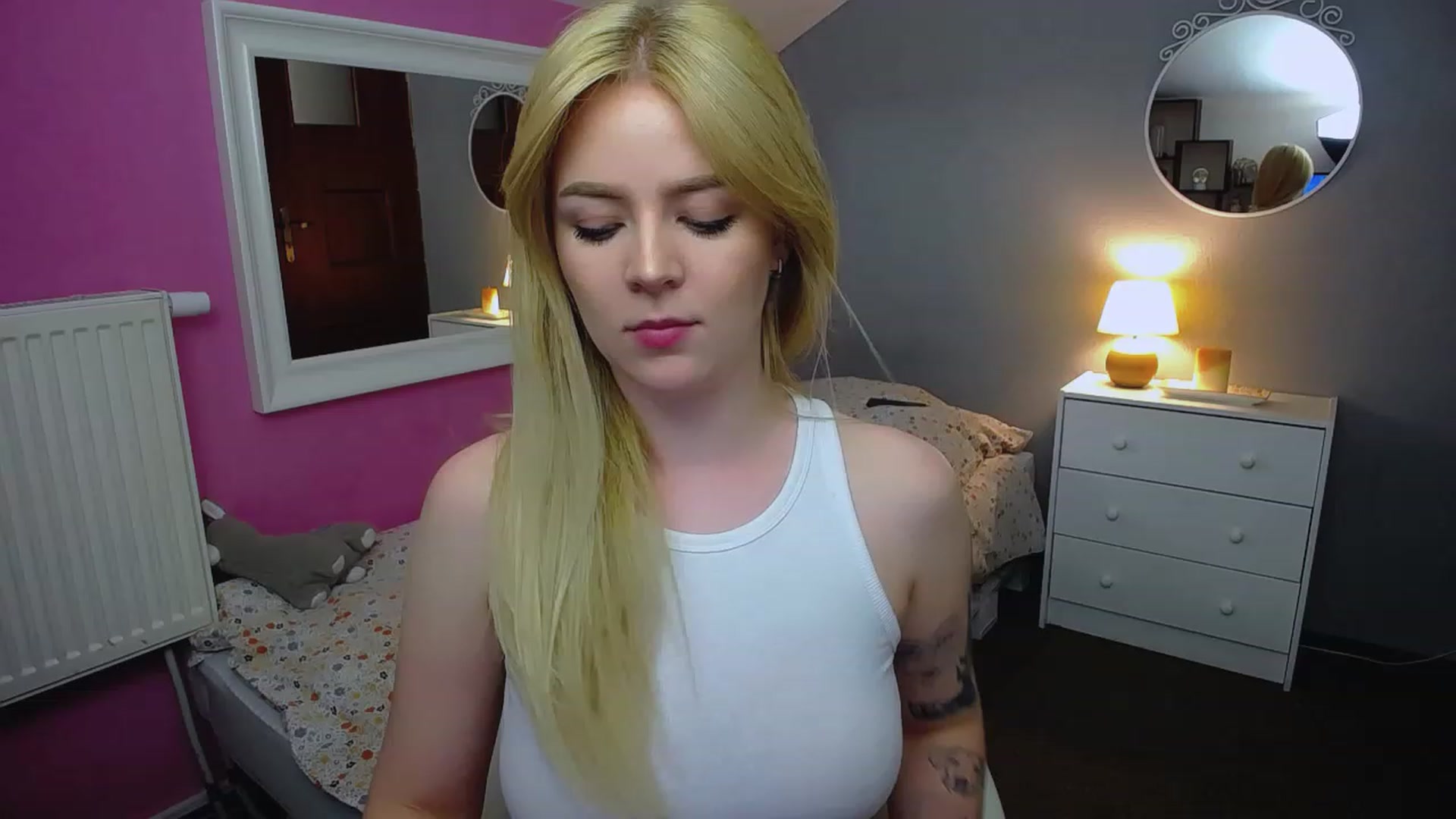 AurelieSierra video thumbnail