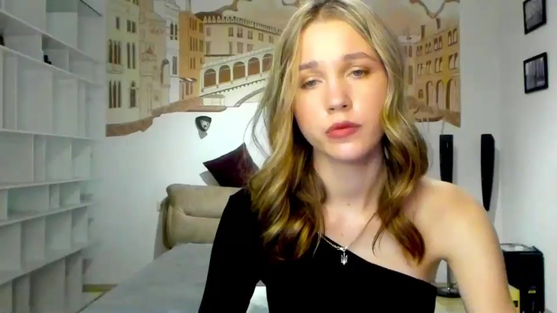 Kate_Lewiss video thumbnail