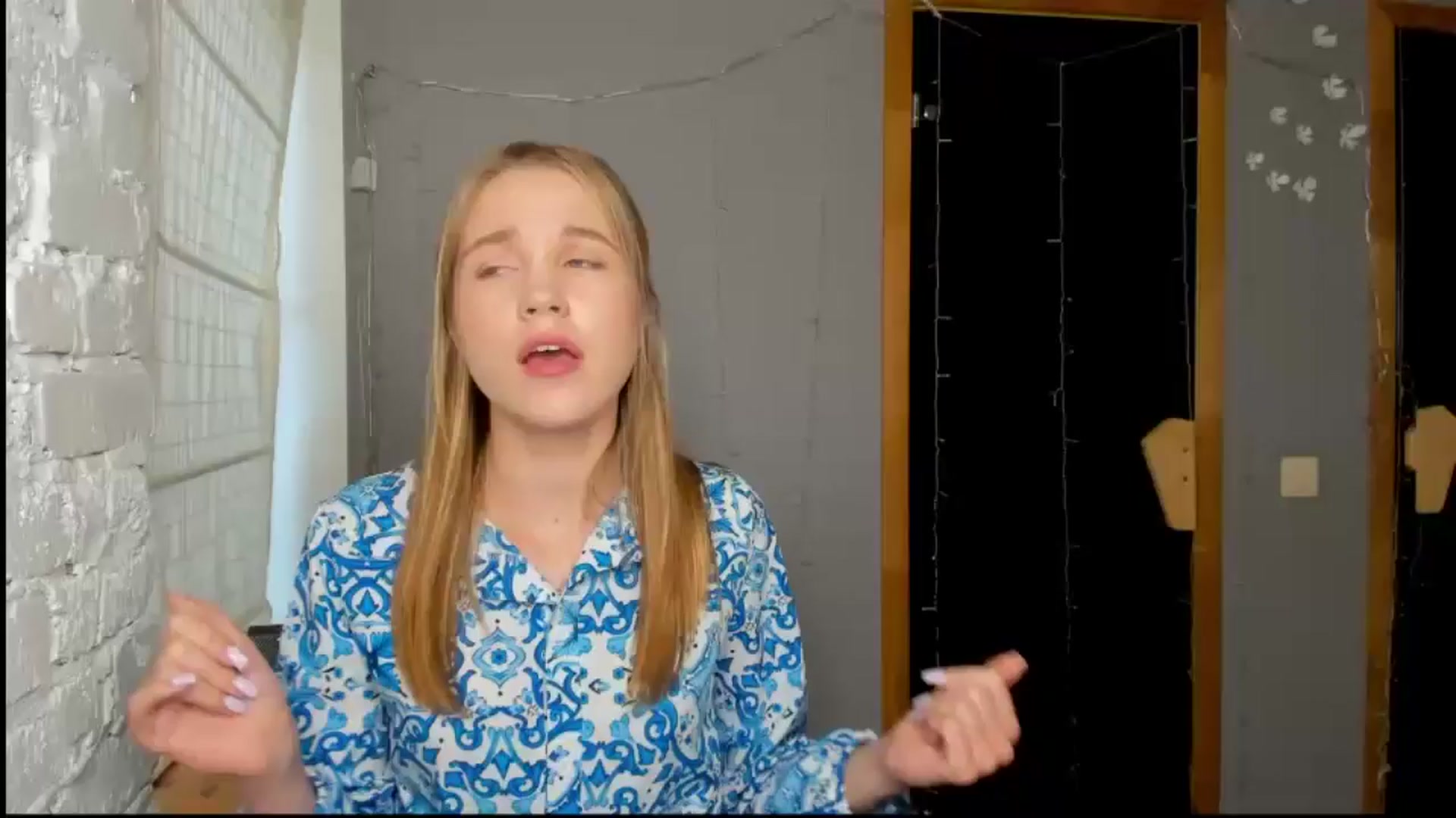 Kate_Lewiss video thumbnail