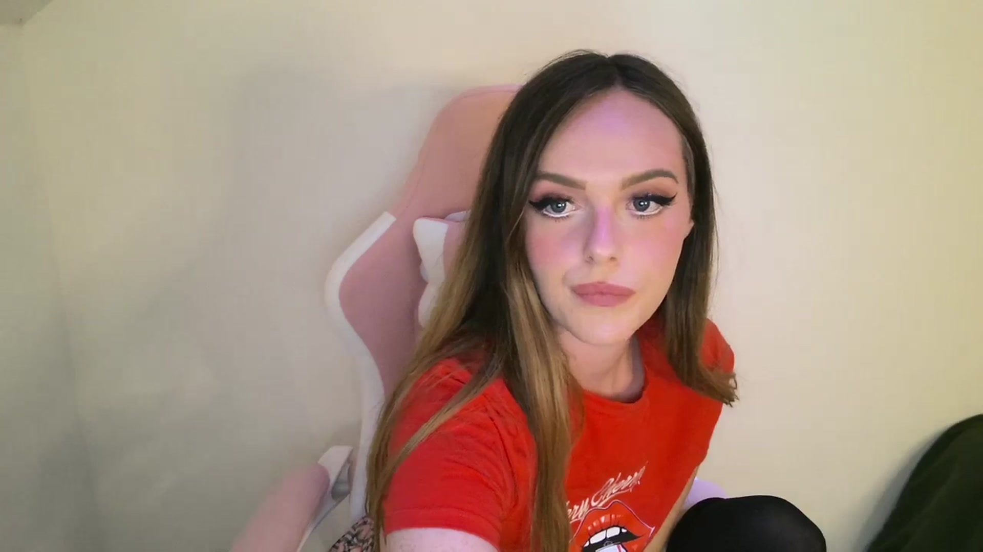 PrettyPetite1 video thumbnail