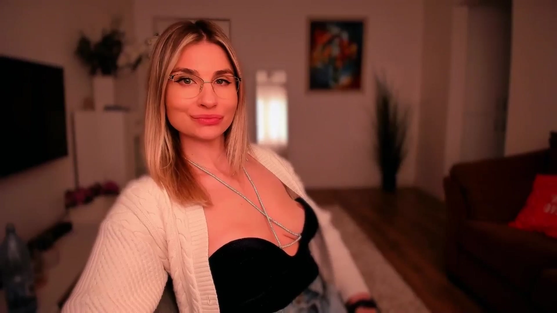 AlyMiss video thumbnail