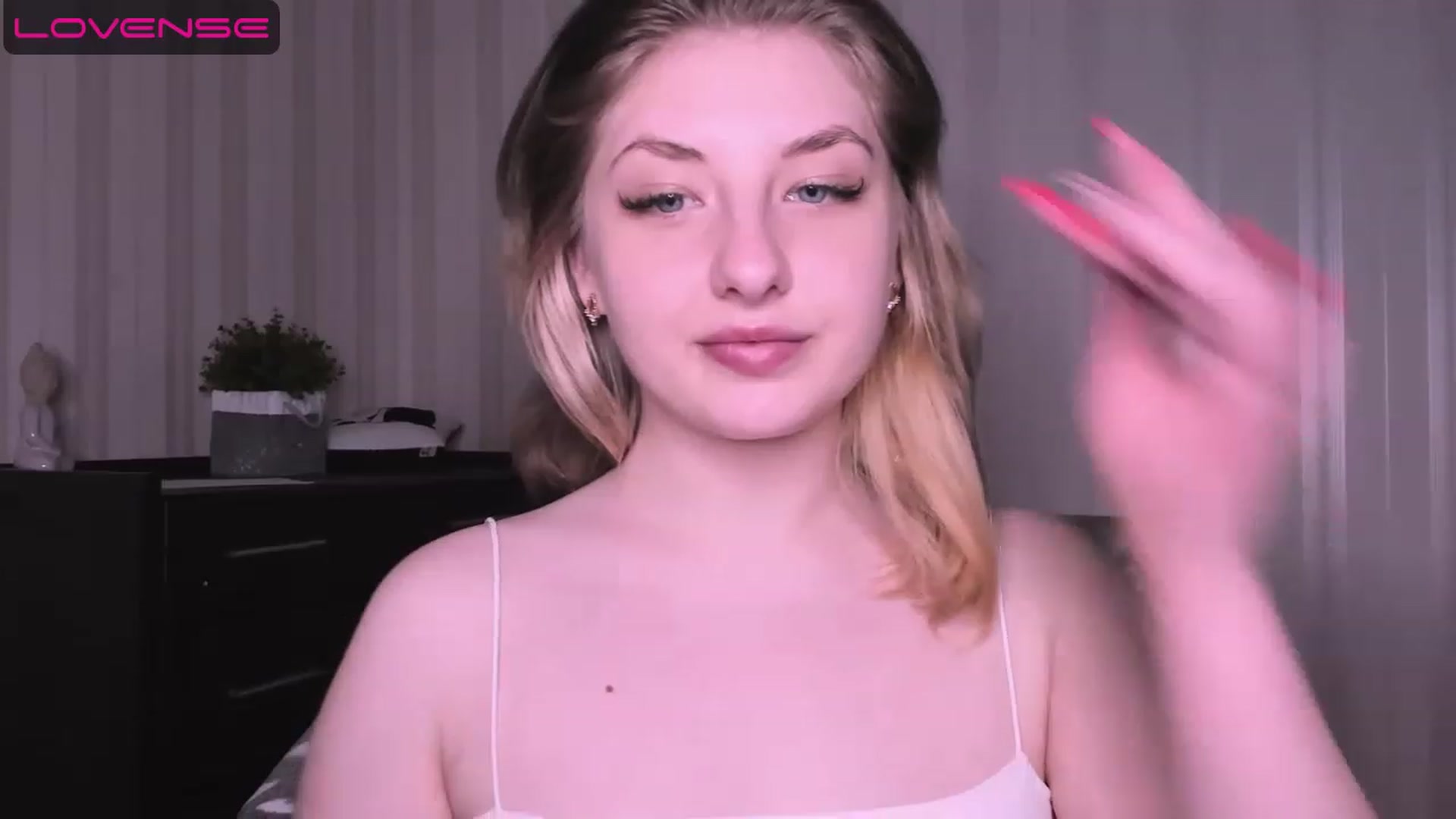 WhitePerl video thumbnail