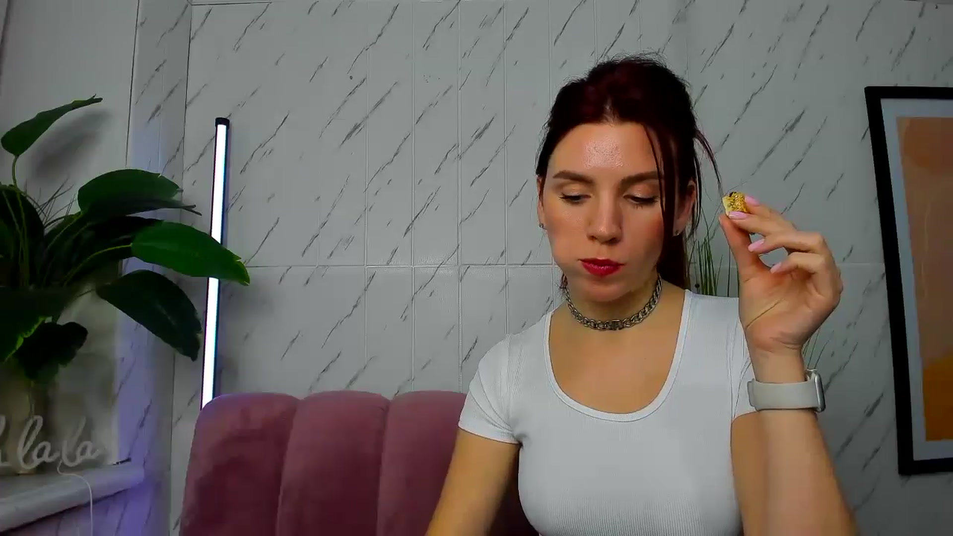 MiaLuxe video thumbnail