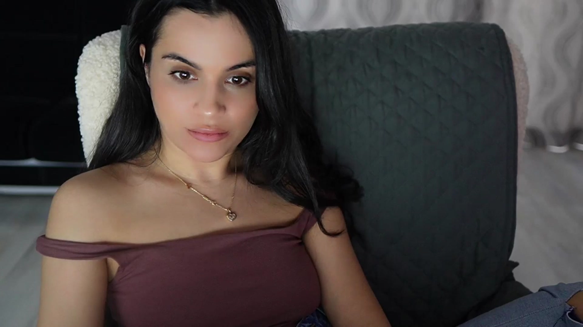 TinyAndrea video thumbnail