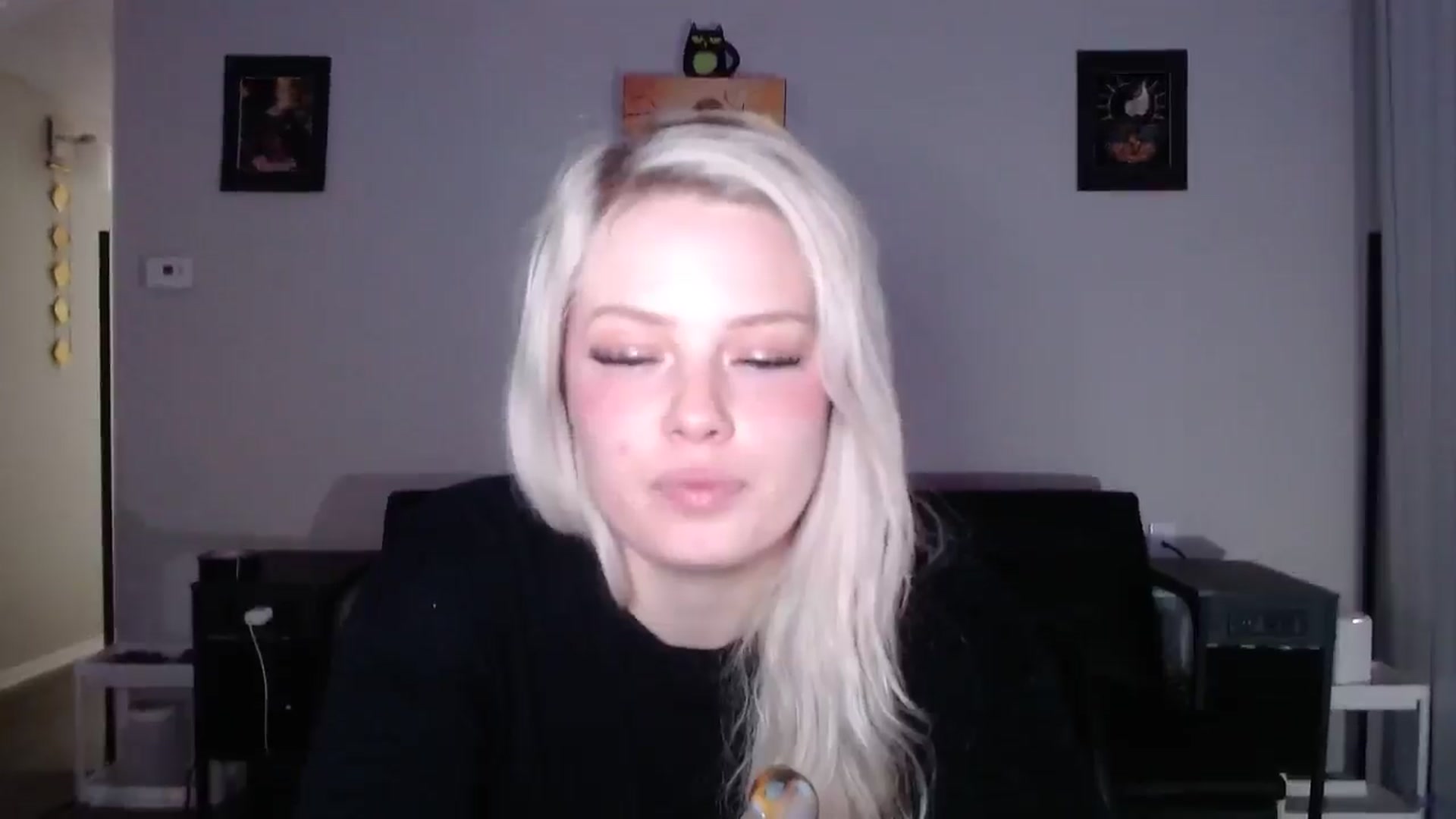 thtoneblonde video thumbnail