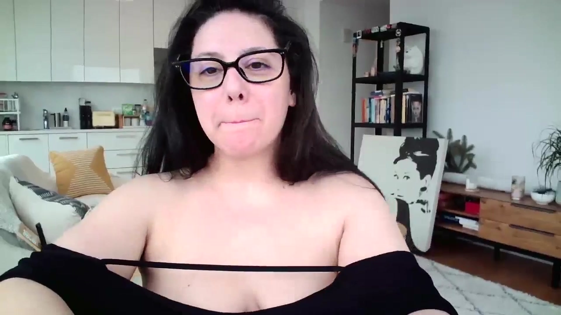 SILKYWOMAN video thumbnail