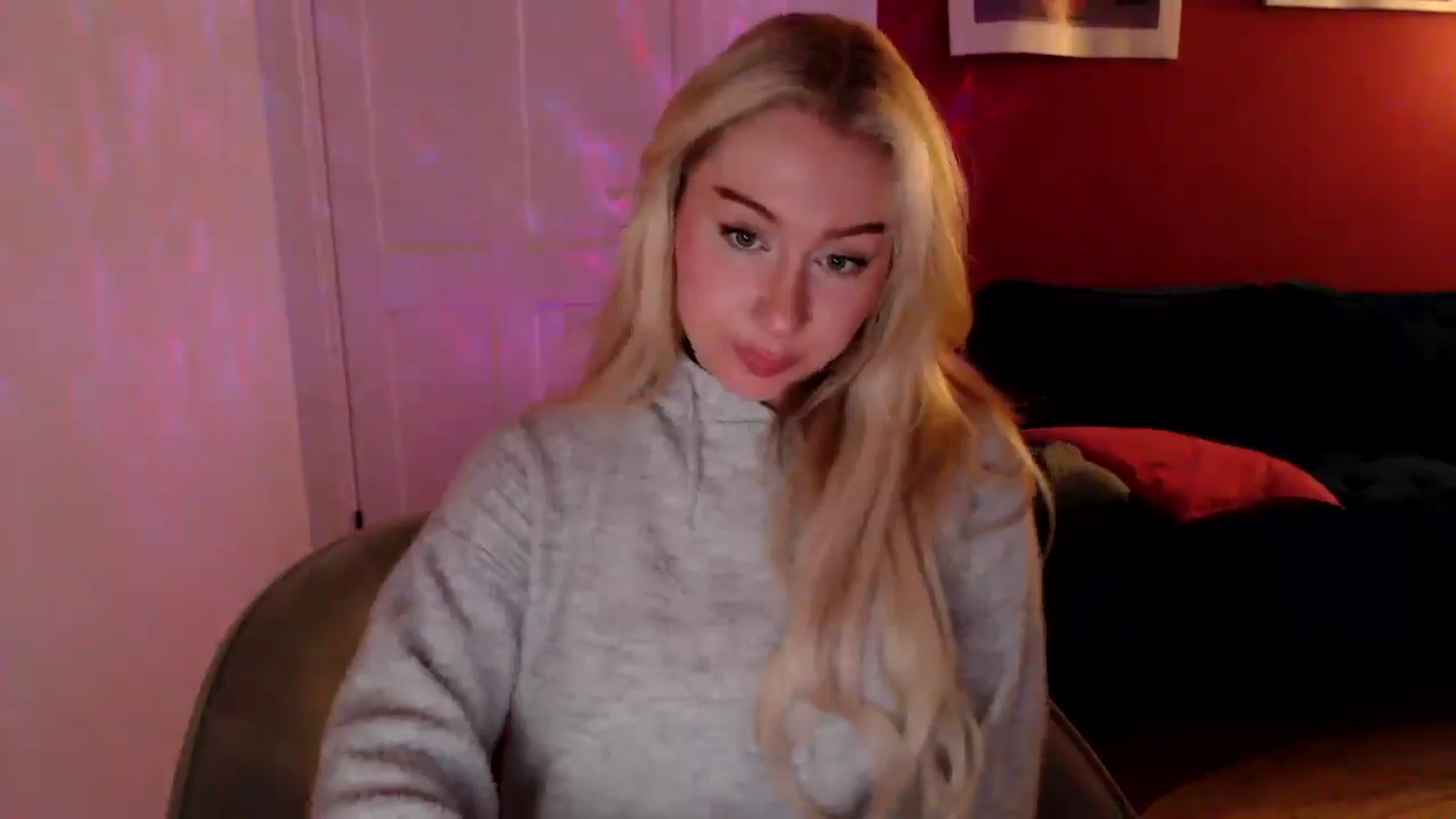 PetiteAvax video thumbnail