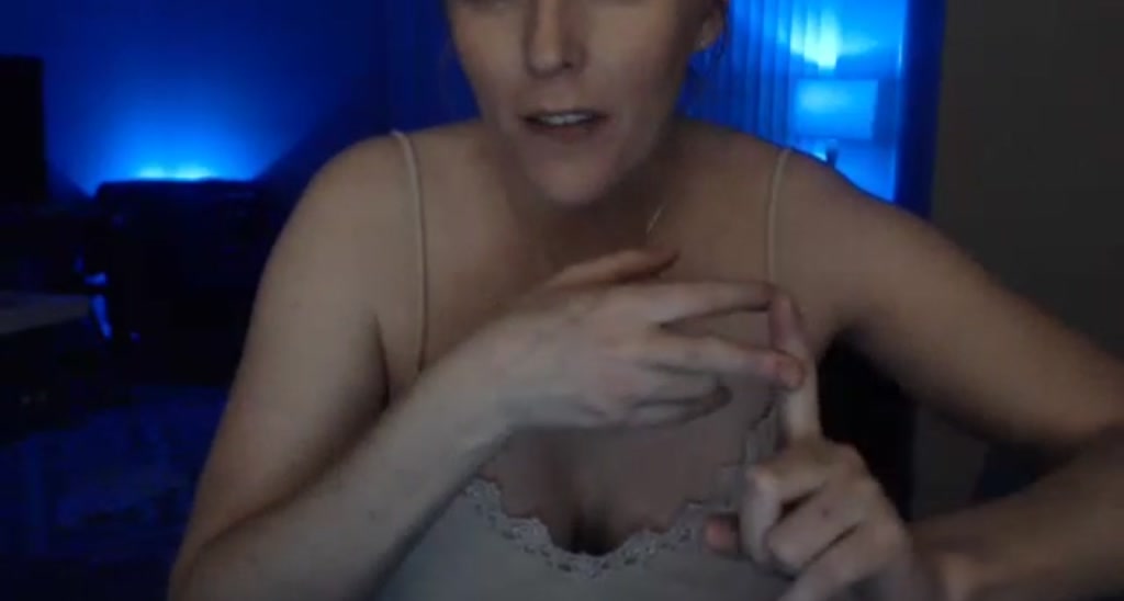 ElleBerry video thumbnail