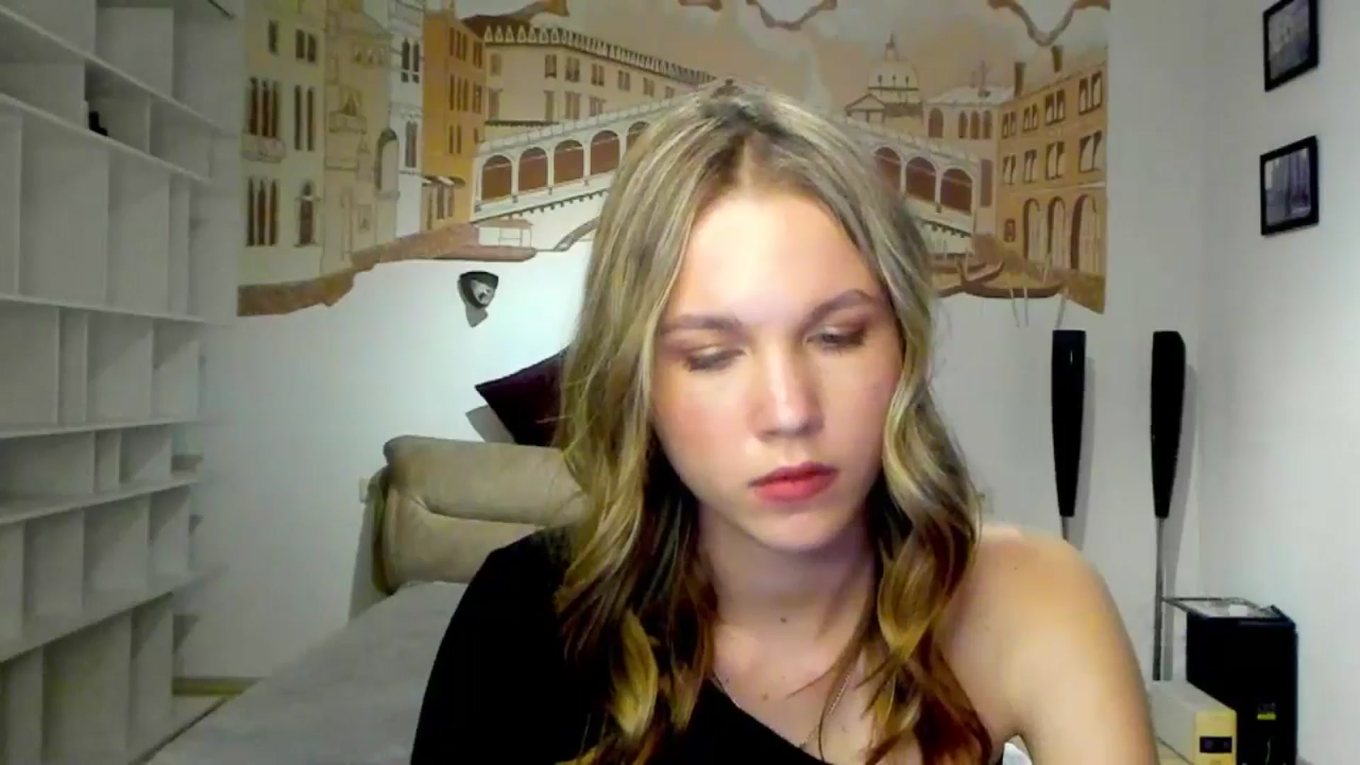 Kate_Lewiss video thumbnail