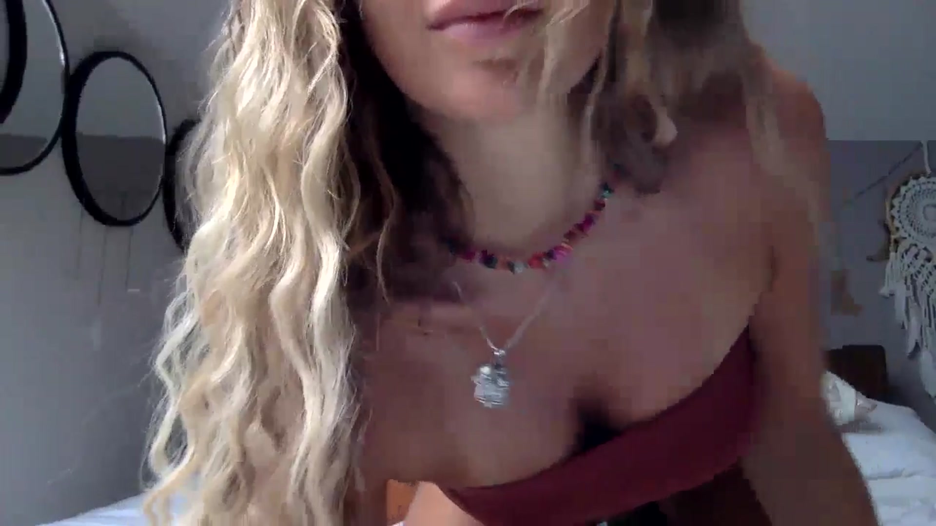 Angeleska video thumbnail