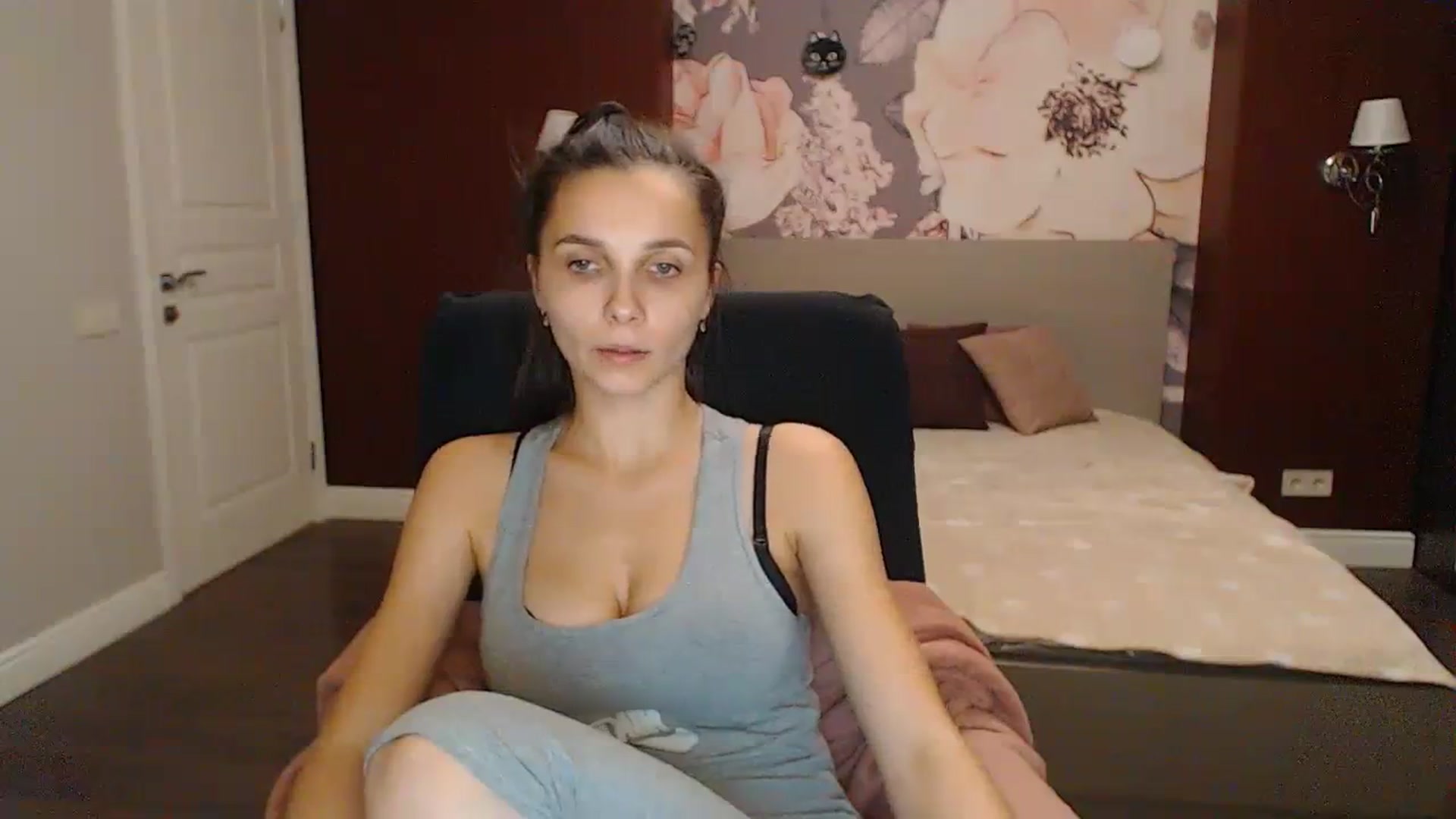 Karina_Mils video thumbnail