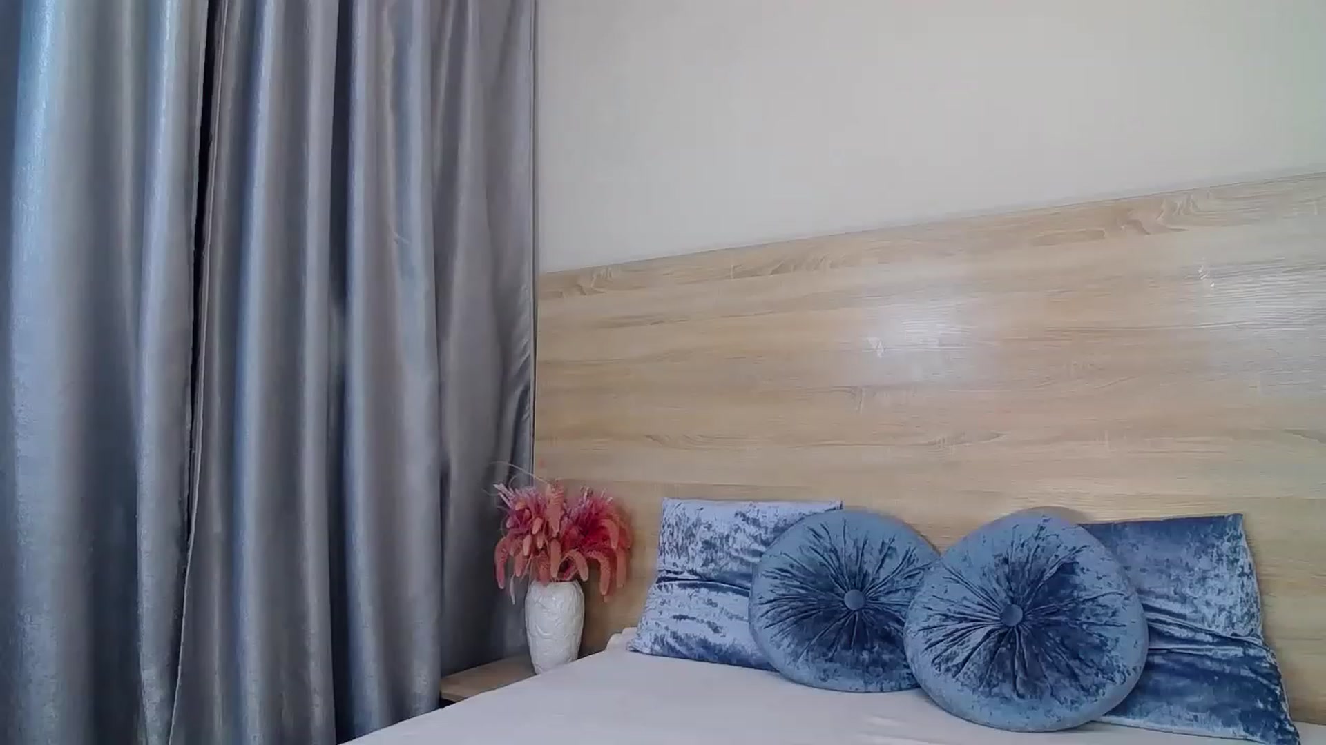 Floured video thumbnail