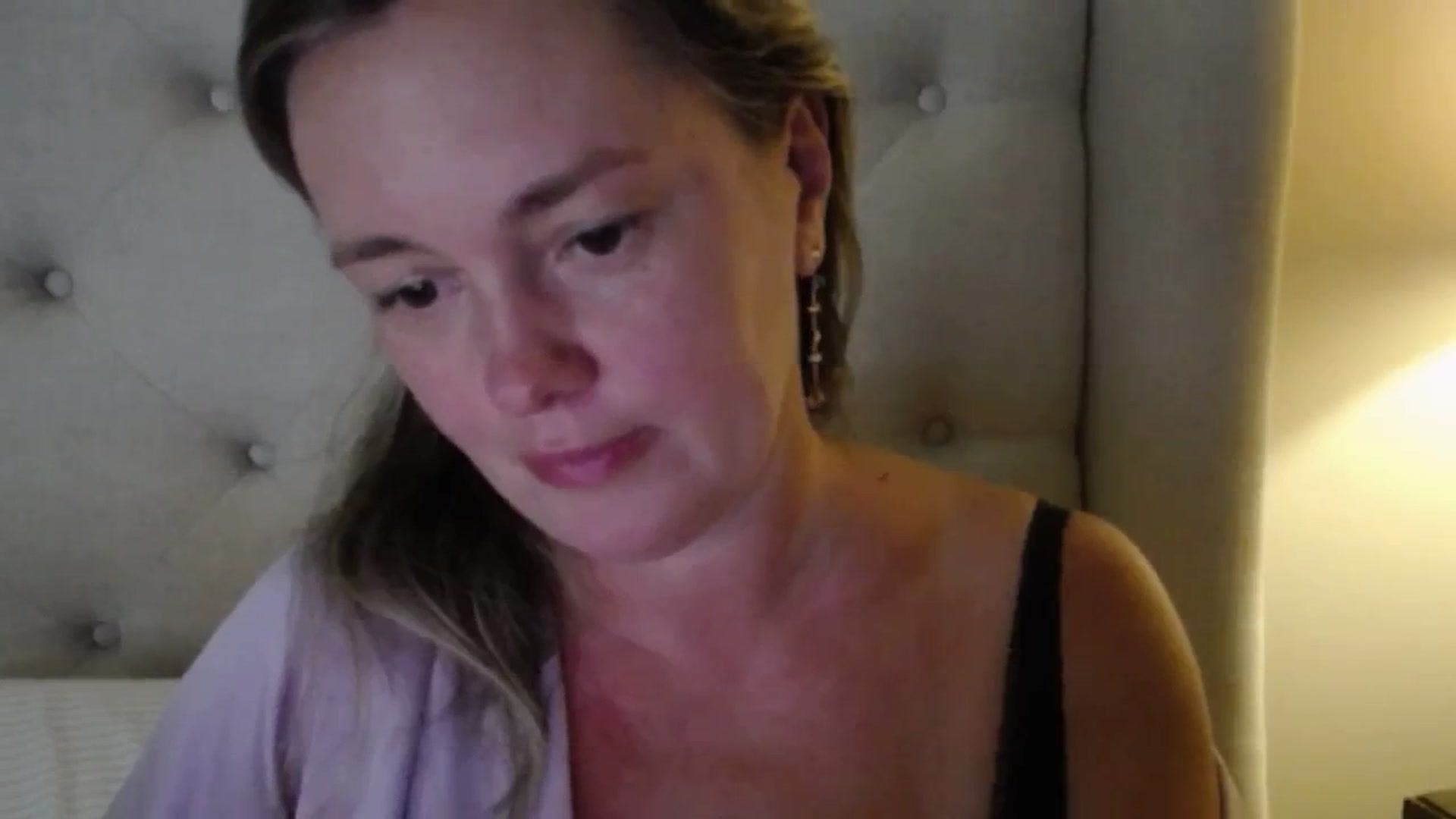 J0llye video thumbnail