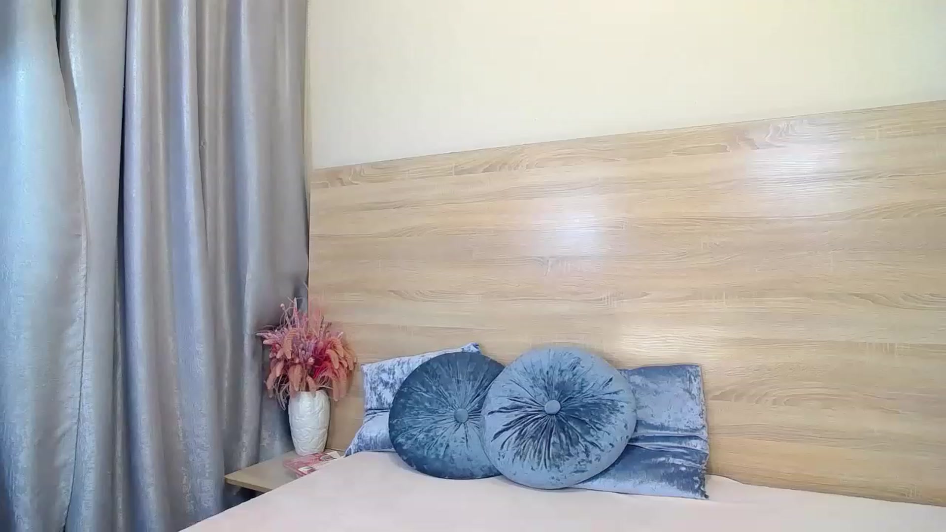 Floured video thumbnail