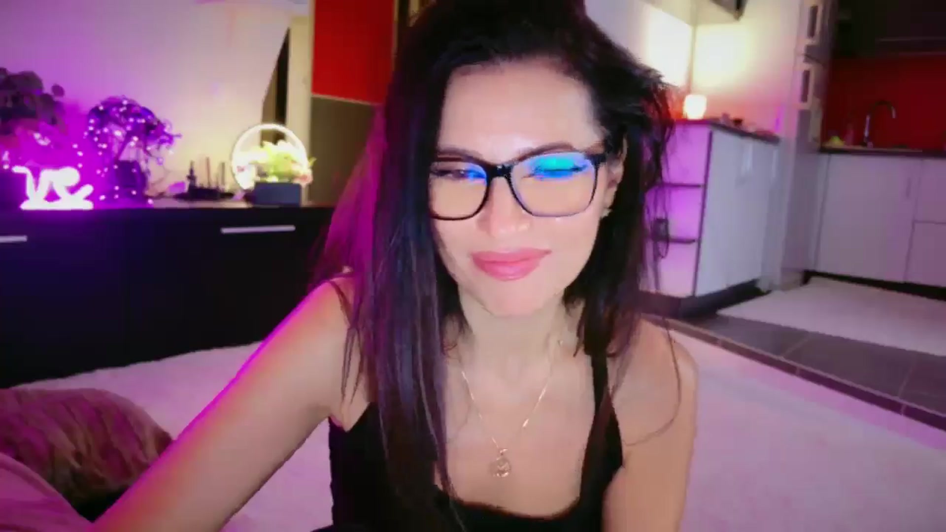 SmileyTinaa video thumbnail