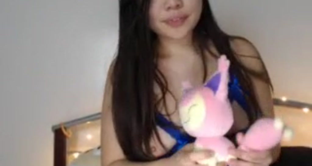 HashtagSilvia video thumbnail