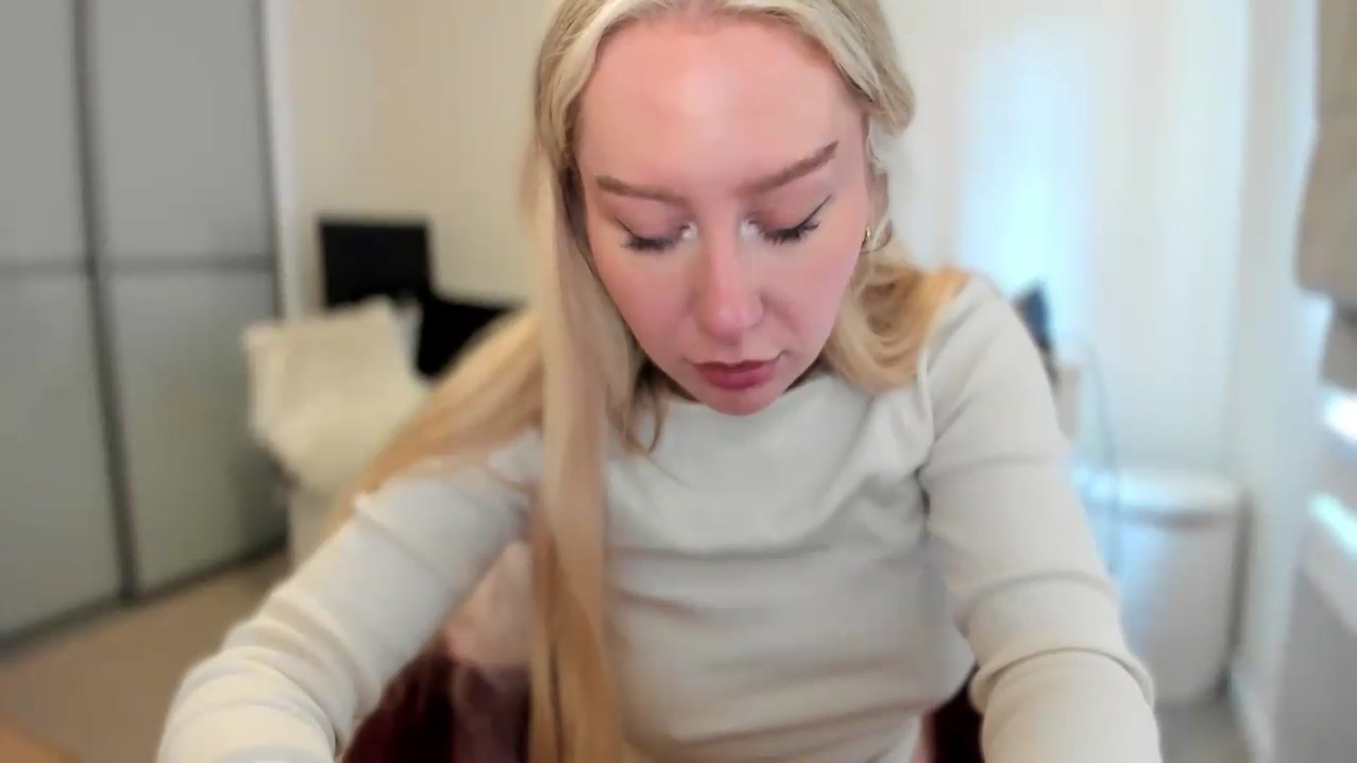 pixelatedgirl video thumbnail