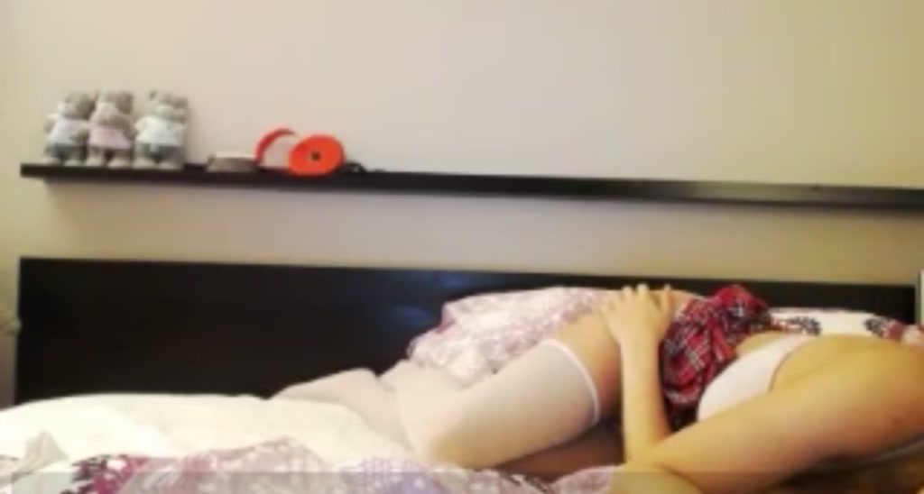 Sunnhiee video thumbnail