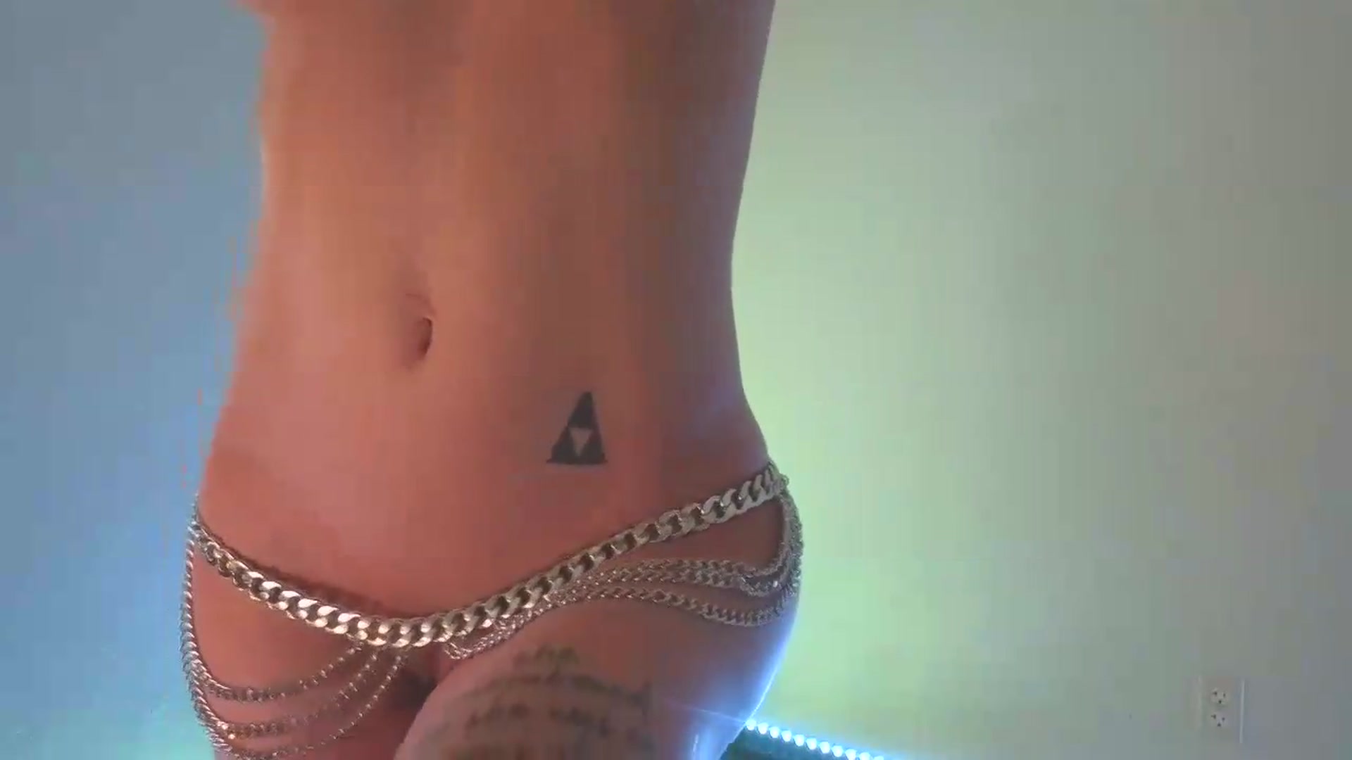 nella video thumbnail