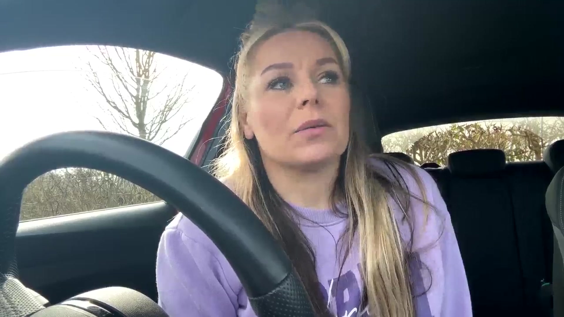 Little_L video thumbnail