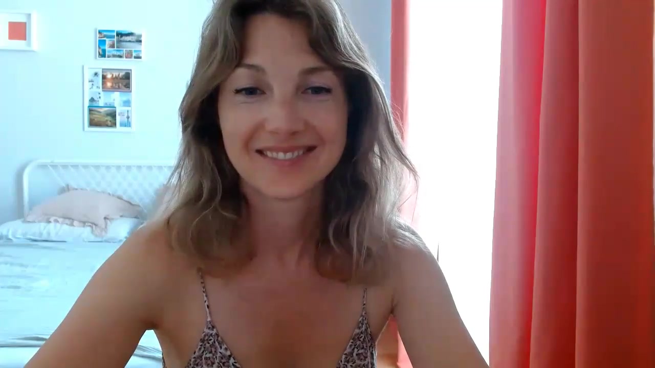 HappyAlise video thumbnail