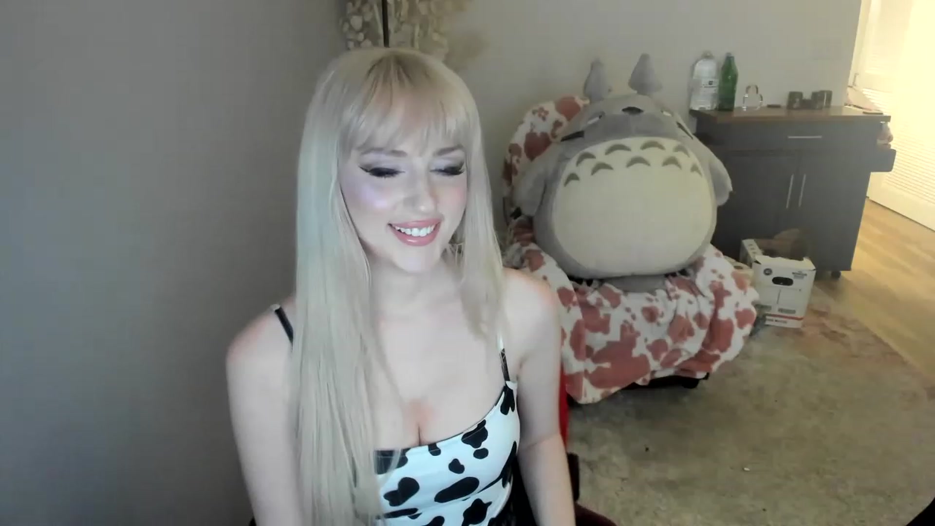 Milk_Domme video thumbnail