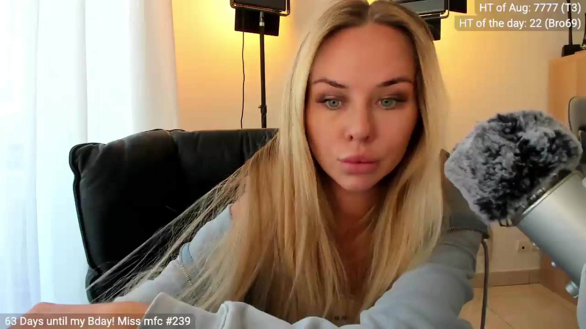 Linda_0nline video thumbnail