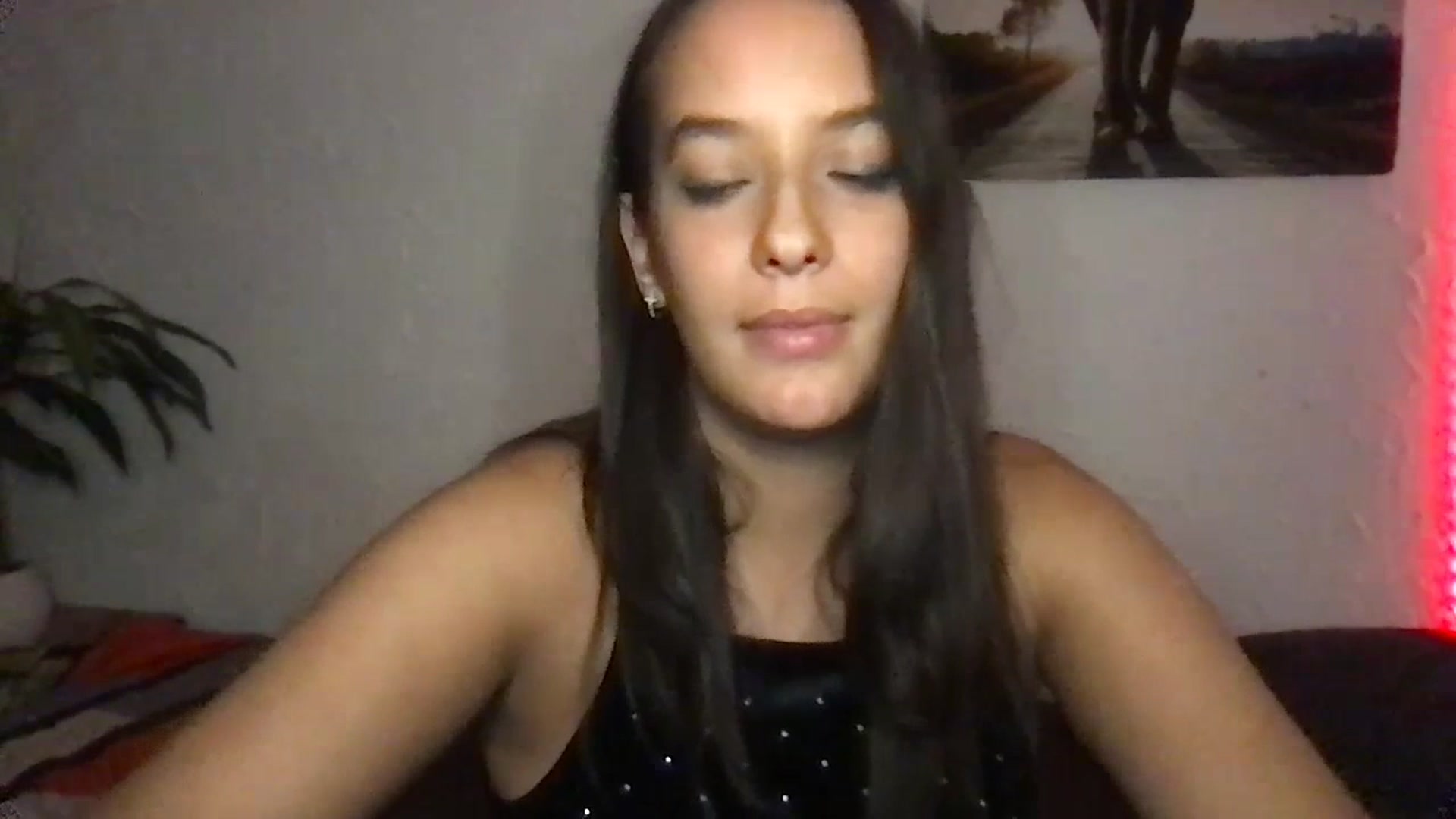 AnnisRoom video thumbnail
