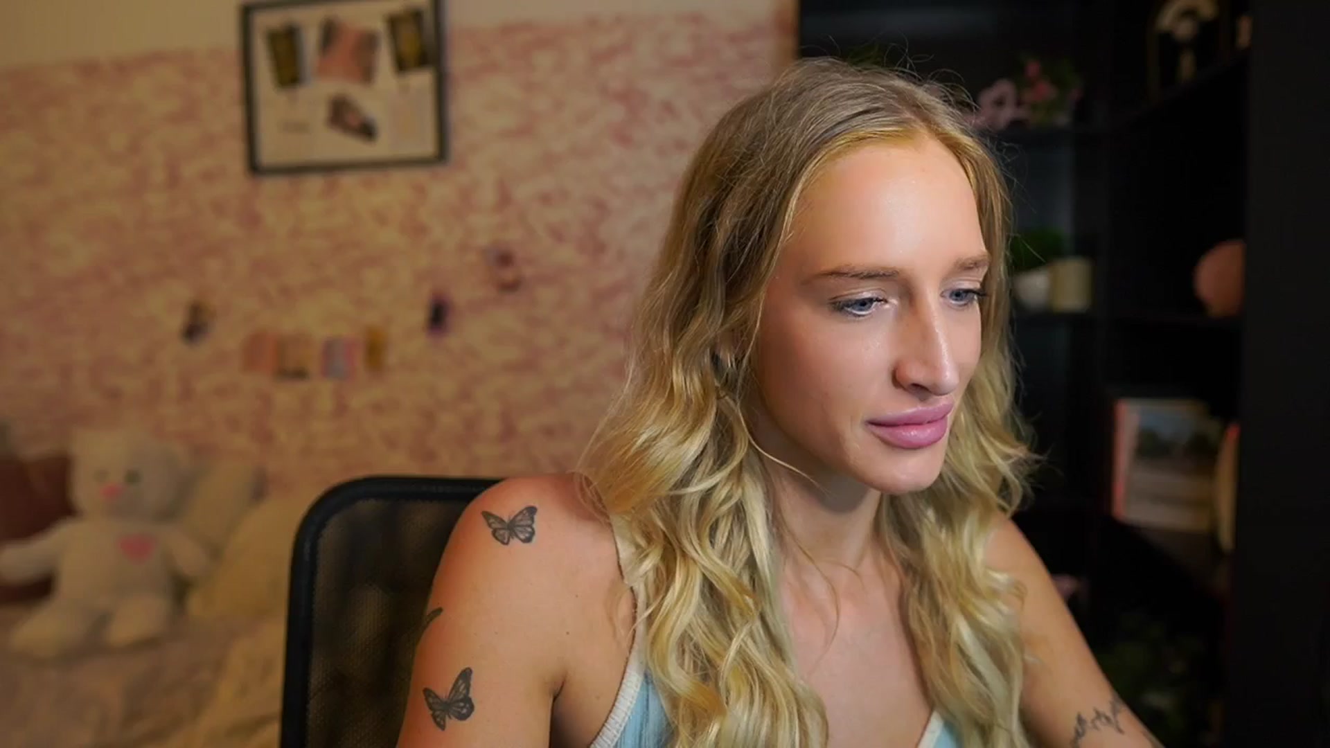 NicoletteShea video thumbnail