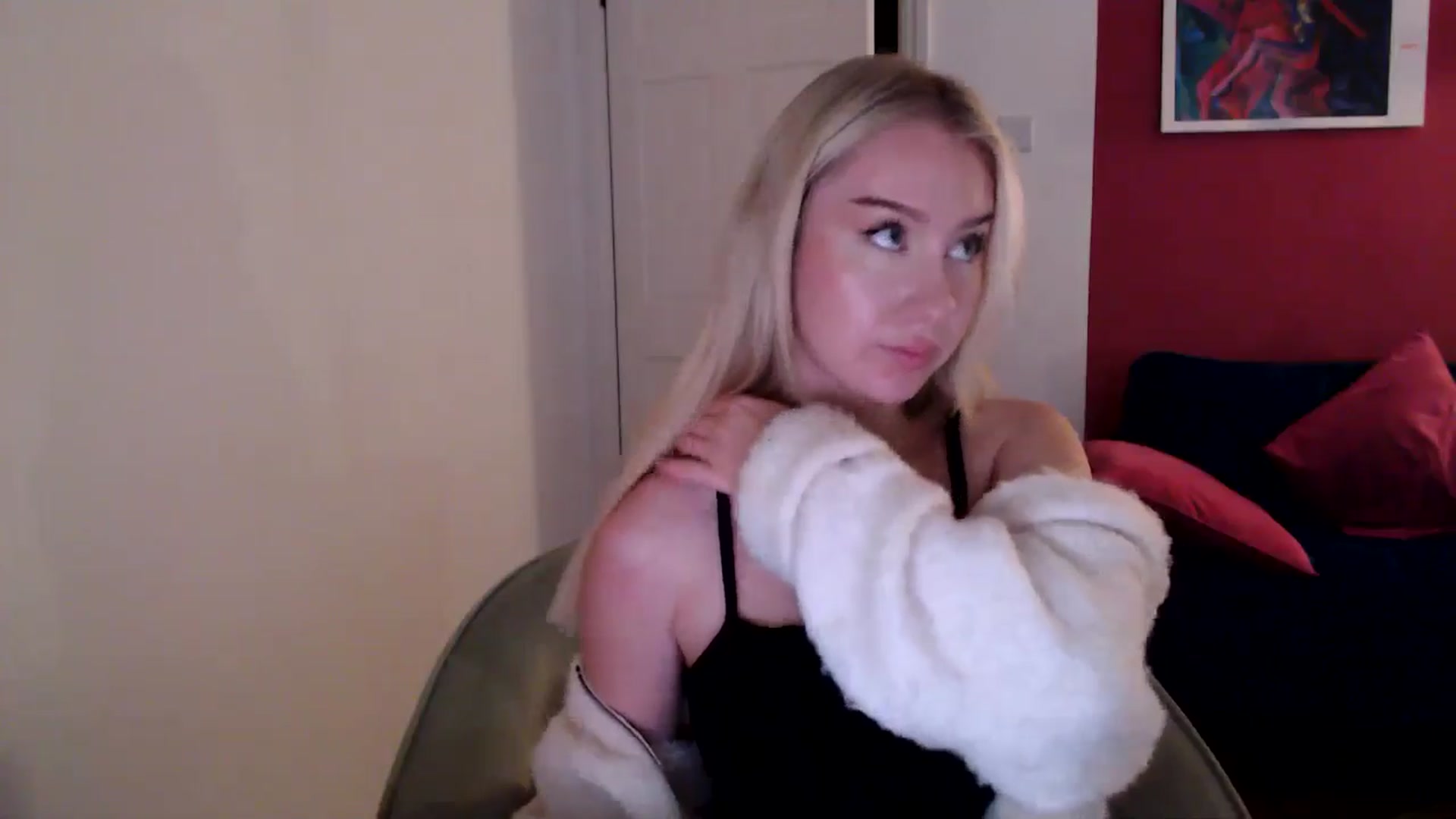 PetiteAvax video thumbnail