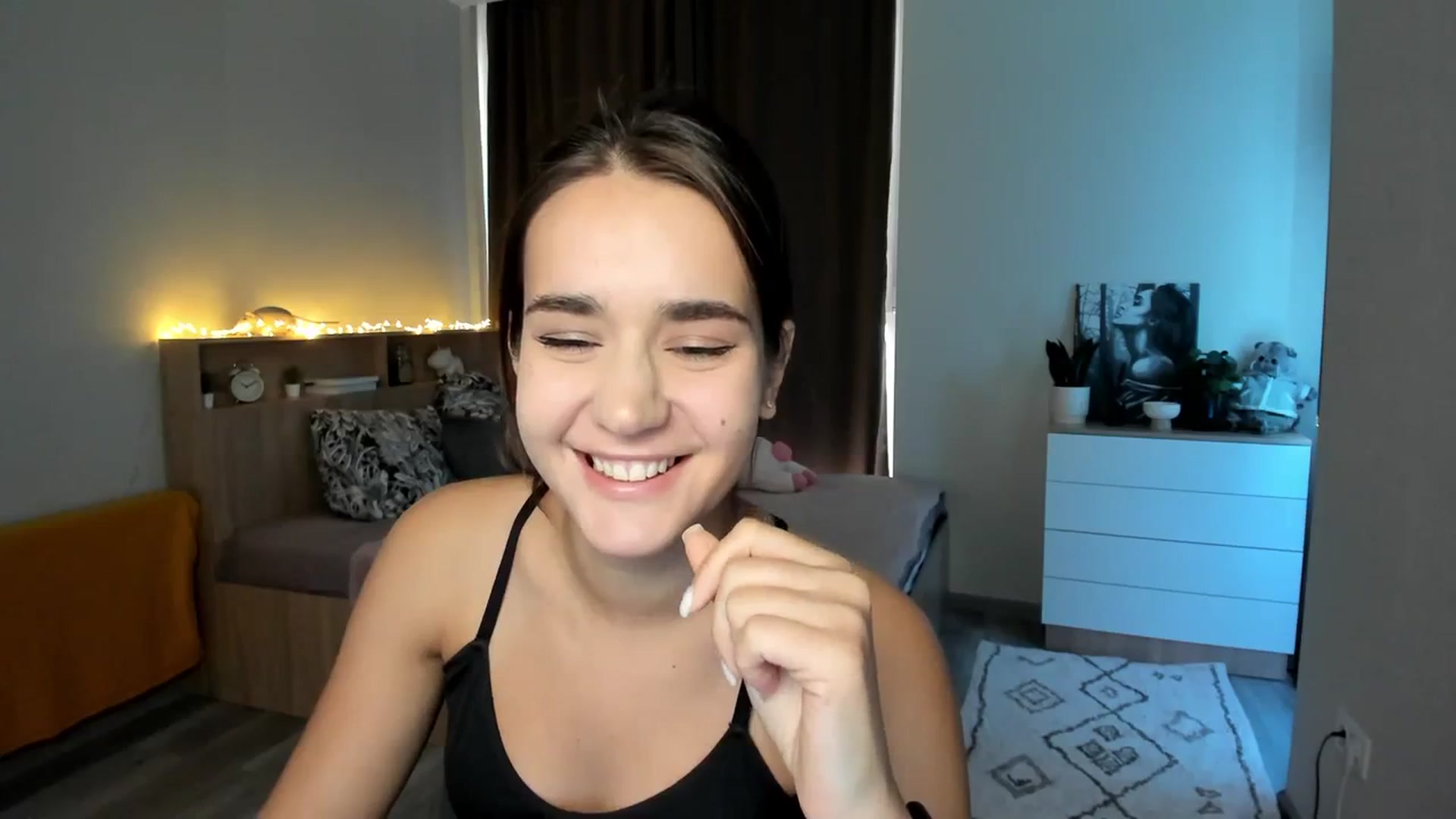 Ellies_Smile video thumbnail