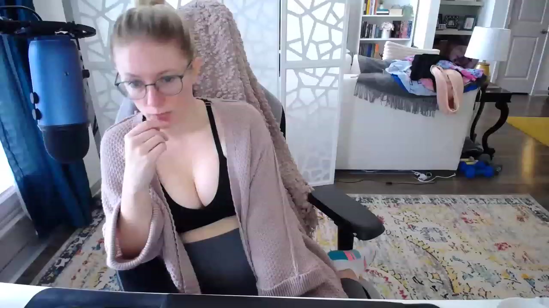 TeecakeAvery video thumbnail