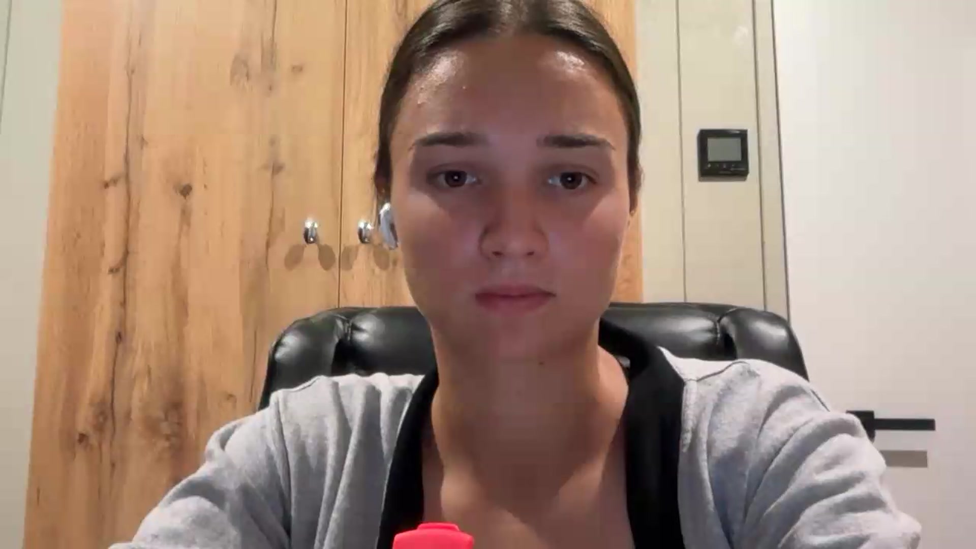 EvelinaDivine video thumbnail