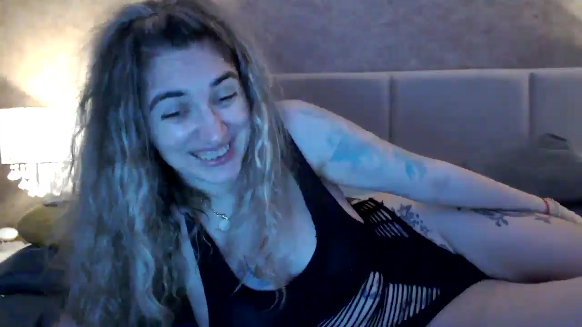 MissDivinna video thumbnail