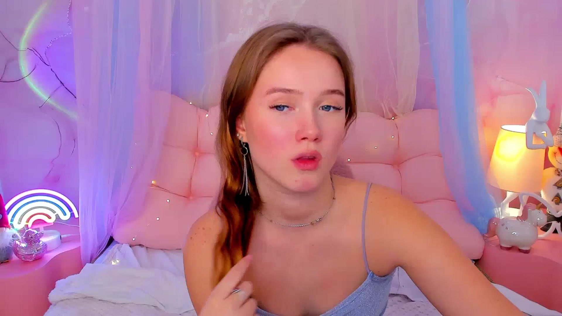 Beatrizz video thumbnail