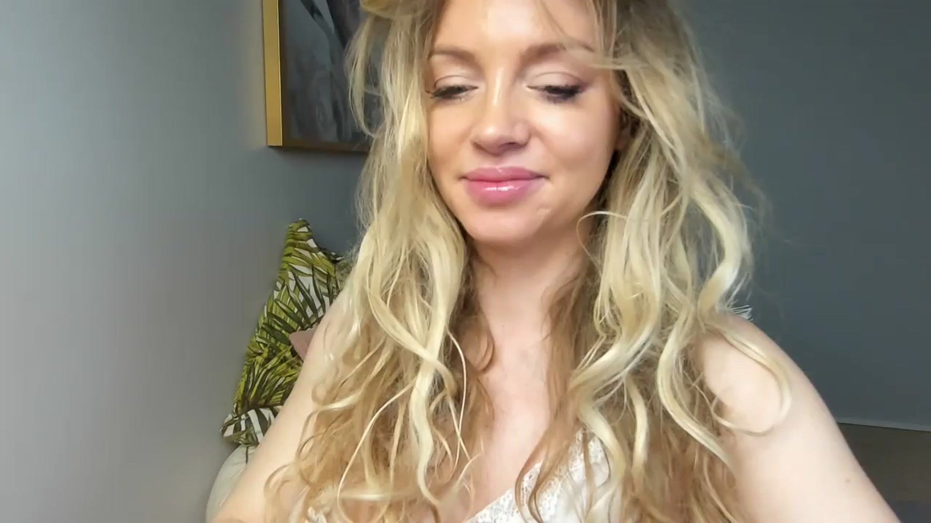 Nadyasoft video thumbnail