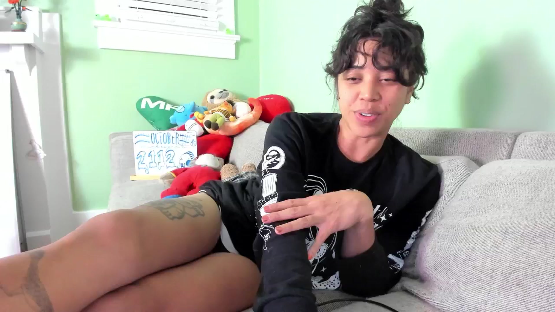 KissingHigh video thumbnail