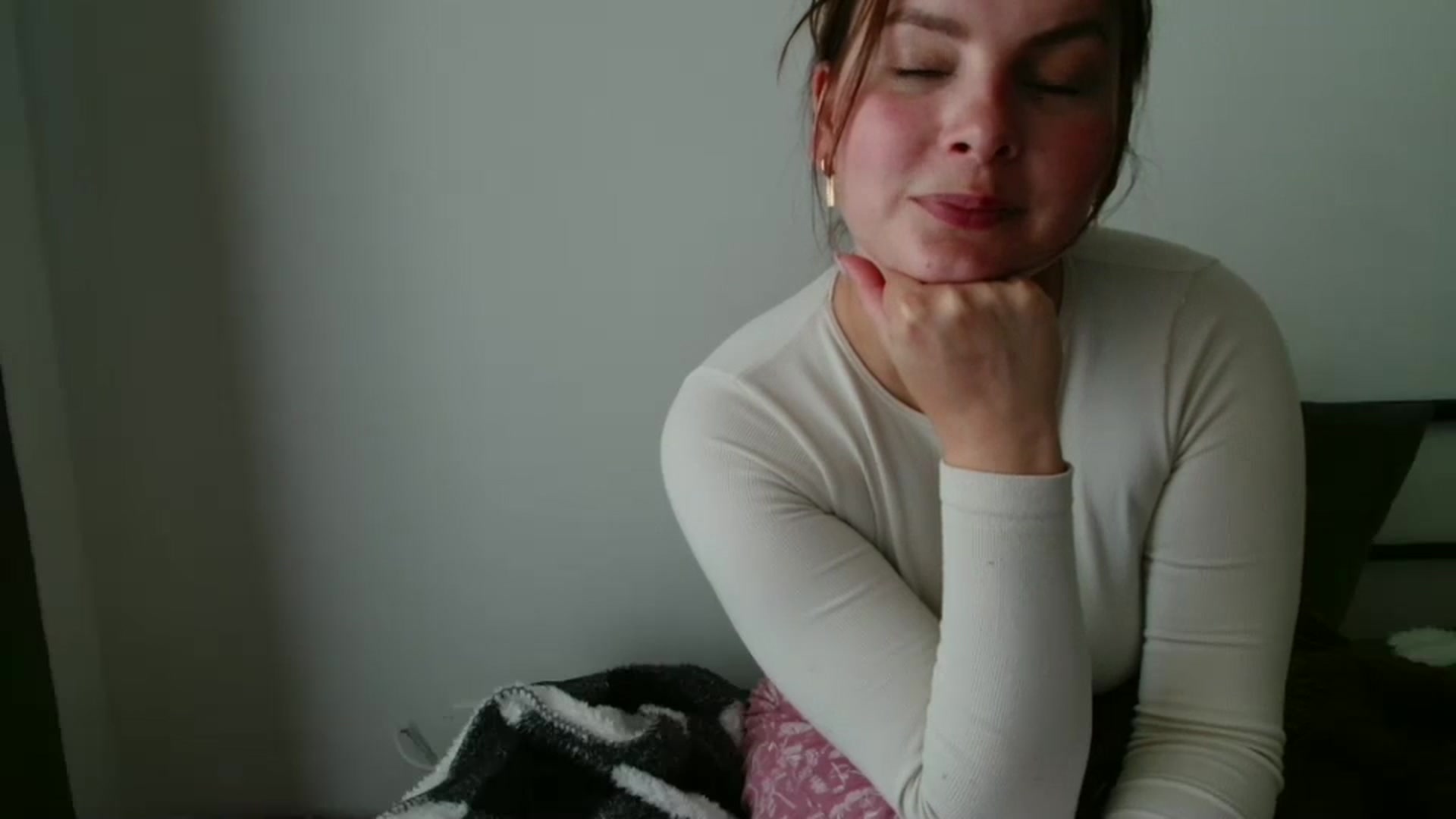 MisssLove_is video thumbnail