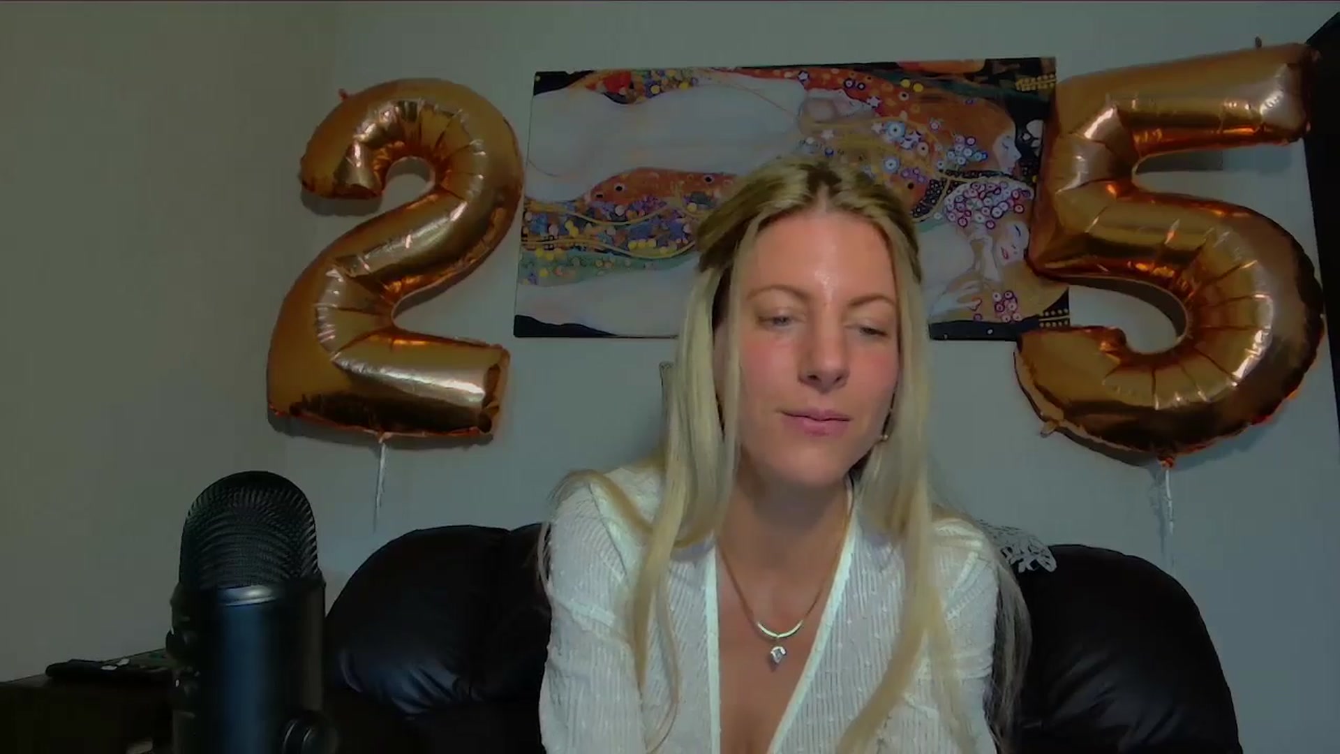 Helenadoll video thumbnail