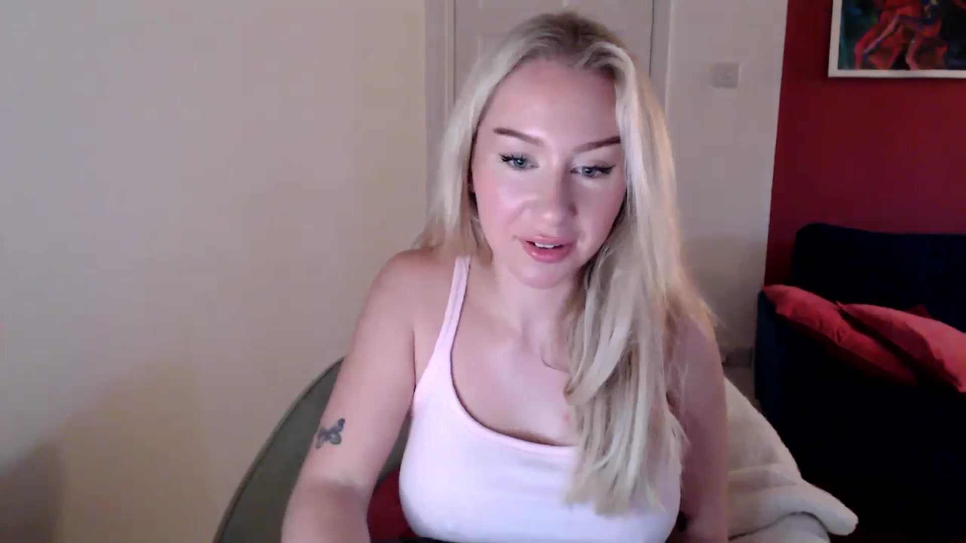 PetiteAvax video thumbnail