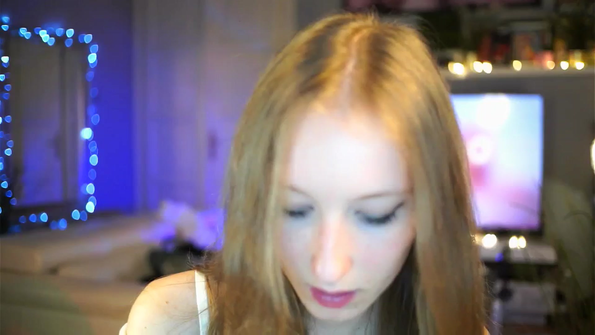 Kira9 video thumbnail